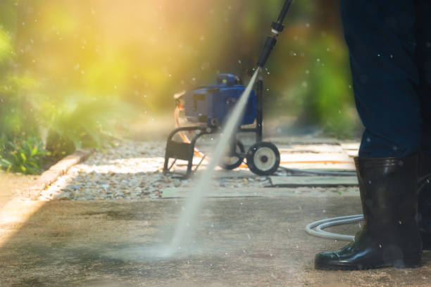 Best Pool Deck Cleaning  in West Babylon, NY